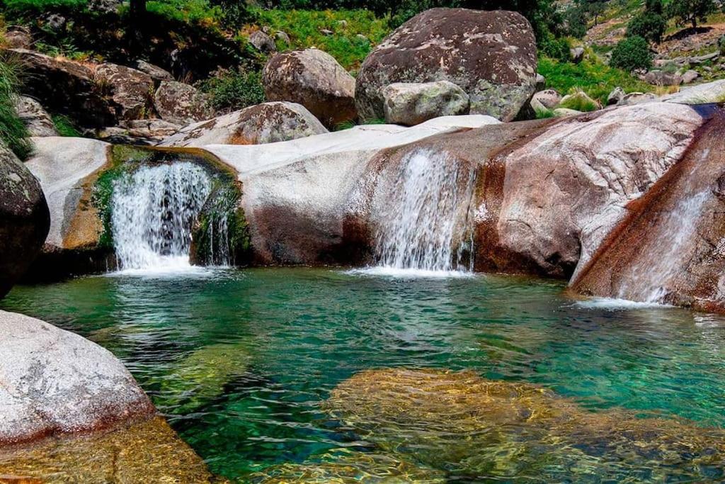 Casa Rural En Candeleda Con Piscina Y Un Maravilloso Jardin ภายนอก รูปภาพ