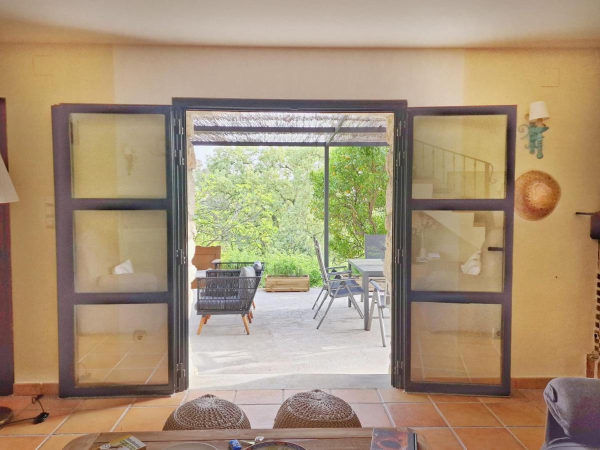 Casa Rural En Candeleda Con Piscina Y Un Maravilloso Jardin ภายนอก รูปภาพ