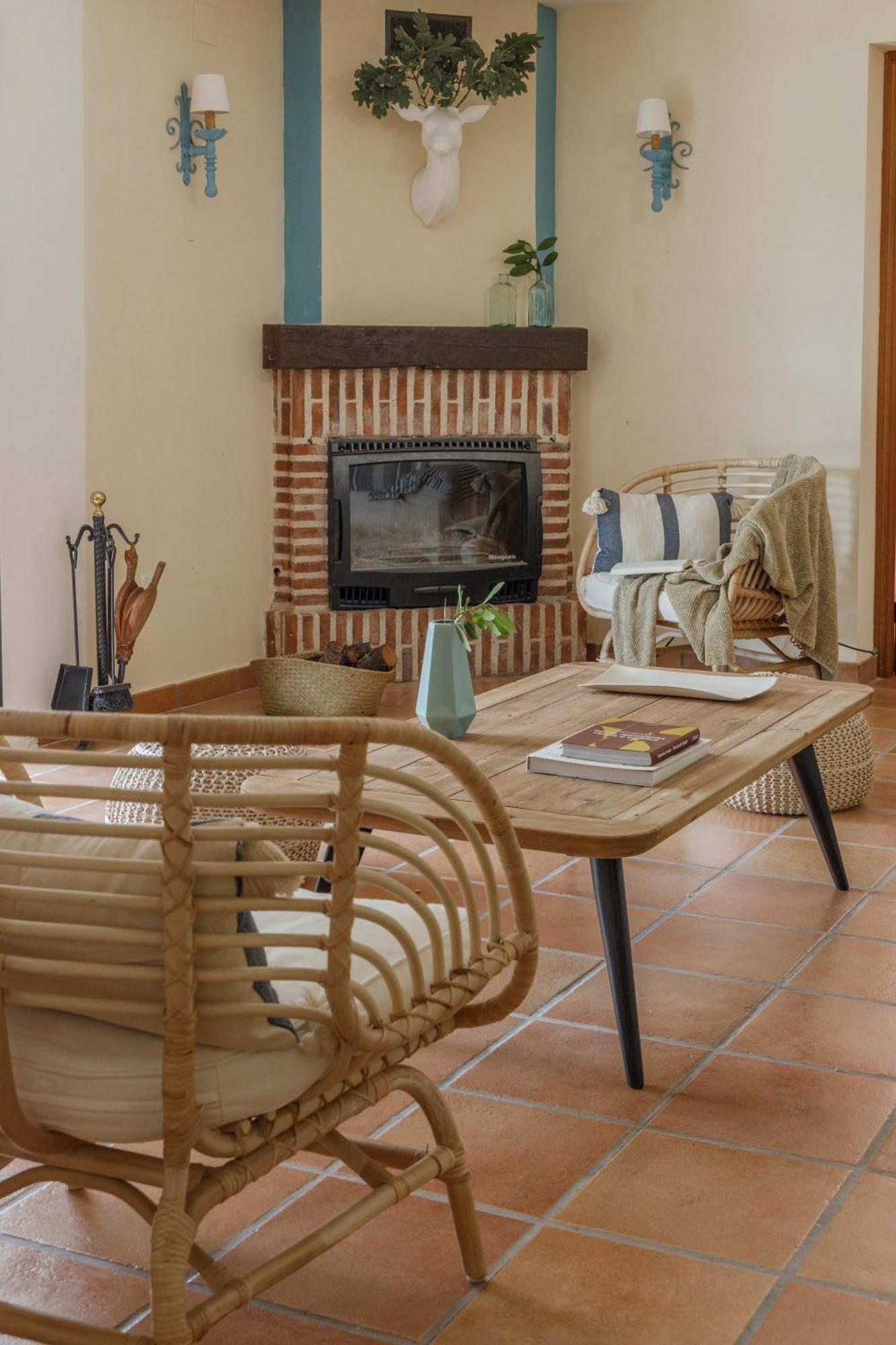 Casa Rural En Candeleda Con Piscina Y Un Maravilloso Jardin ภายนอก รูปภาพ
