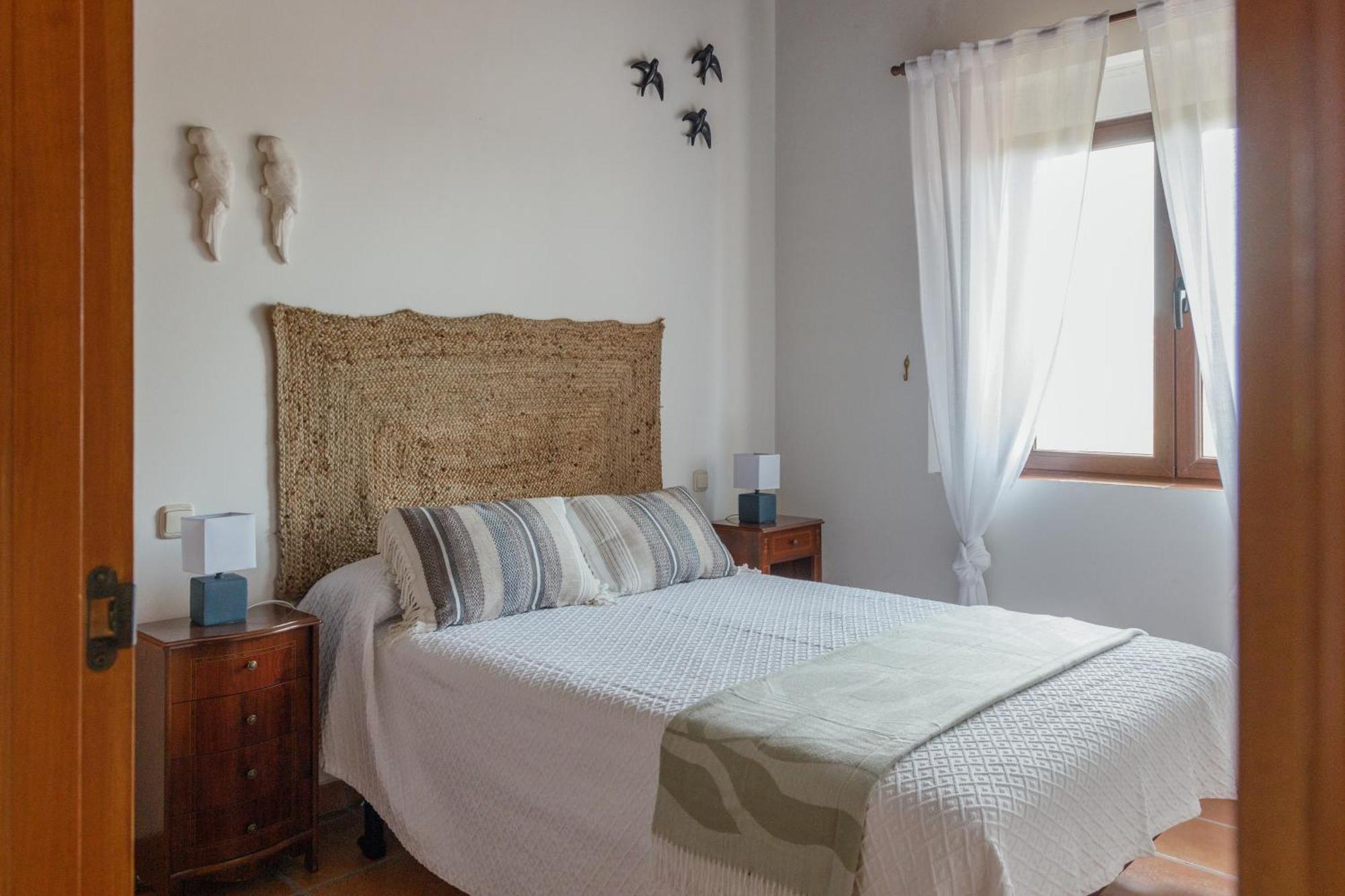 Casa Rural En Candeleda Con Piscina Y Un Maravilloso Jardin ภายนอก รูปภาพ